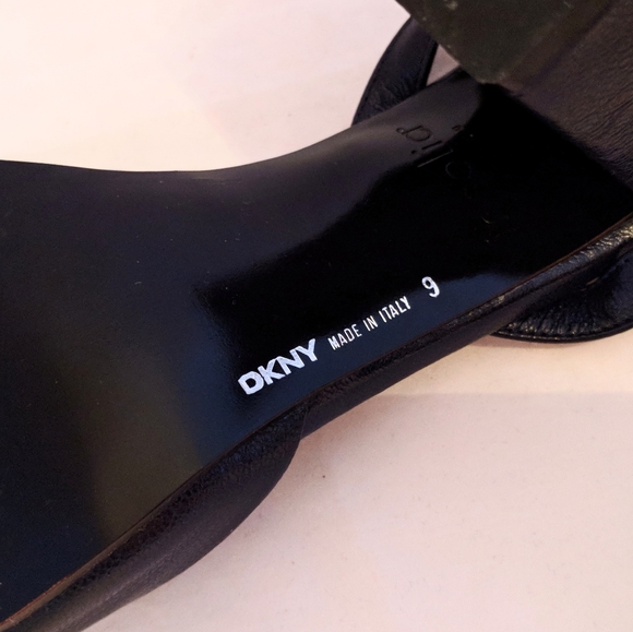 DKNY leather sandals - Picture 8 of 8